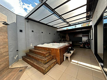 CASA - JARDIM DAS OLIVEIRAS